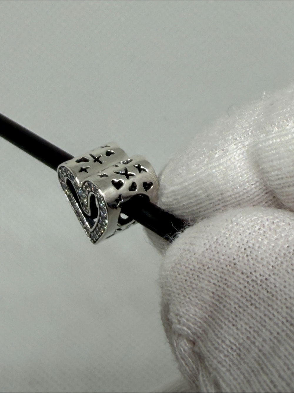 Pandora 798692C01 Sterling Silver Pave Heart Charm - Sparkling Clear Stones - Picture 2 of 6
